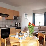 Traberhof - Landurlaub In Seiner Schoensten Form - Freies Reiten Inbegriffen - Hunde Willkommen - Sauna Im Haus - Kanuverleih - Tolle Radwege - Deich In Sichtweite Schillig