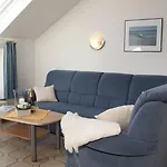 Traberhof - Landurlaub In Seiner Schoensten Form - Freies Reiten Inbegriffen - Hunde Willkommen - Sauna Im Haus - Kanuverleih - Tolle Radwege - Deich In Sichtweite