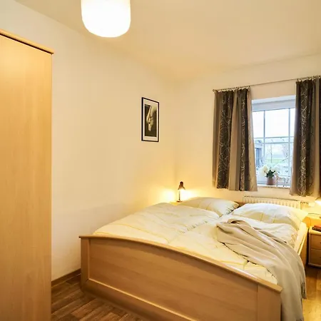 Traberhof - Landurlaub In Seiner Schoensten Form - Freies Reiten Inbegriffen - Hunde Willkommen - Sauna Im Haus - Kanuverleih - Tolle Radwege - Deich In Sichtweite Летний дом *