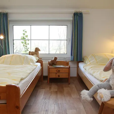 Traberhof - Landurlaub In Seiner Schoensten Form - Freies Reiten Inbegriffen - Hunde Willkommen - Sauna Im Haus - Kanuverleih - Tolle Radwege - Deich In Sichtweite Летний дом *