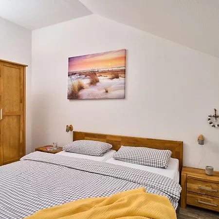 Traberhof - Landurlaub In Seiner Schoensten Form - Freies Reiten Inbegriffen - Hunde Willkommen - Sauna Im Haus - Kanuverleih - Tolle Radwege - Deich In Sichtweite 컨트리하우스