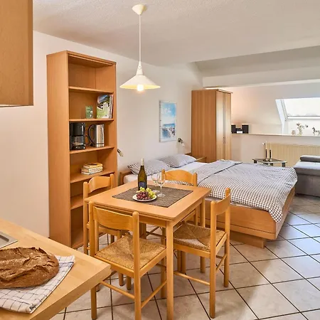 Летний дом Traberhof - Landurlaub In Seiner Schoensten Form - Freies Reiten Inbegriffen - Hunde Willkommen - Sauna Im Haus - Kanuverleih - Tolle Radwege - Deich In Sichtweite