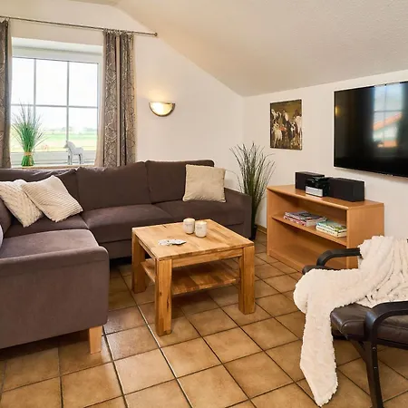 Летний дом Traberhof - Landurlaub In Seiner Schoensten Form - Freies Reiten Inbegriffen - Hunde Willkommen - Sauna Im Haus - Kanuverleih - Tolle Radwege - Deich In Sichtweite *