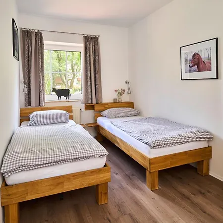 Traberhof - Landurlaub In Seiner Schoensten Form - Freies Reiten Inbegriffen - Hunde Willkommen - Sauna Im Haus - Kanuverleih - Tolle Radwege - Deich In Sichtweite شيلينغ