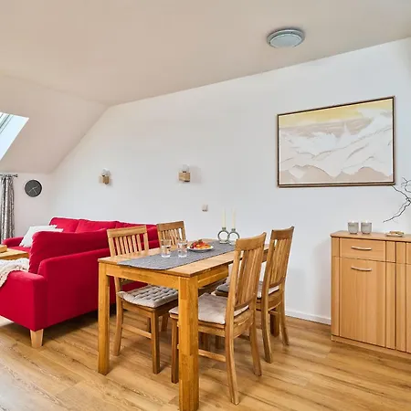 Traberhof - Landurlaub In Seiner Schoensten Form - Freies Reiten Inbegriffen - Hunde Willkommen - Sauna Im Haus - Kanuverleih - Tolle Radwege - Deich In Sichtweite *