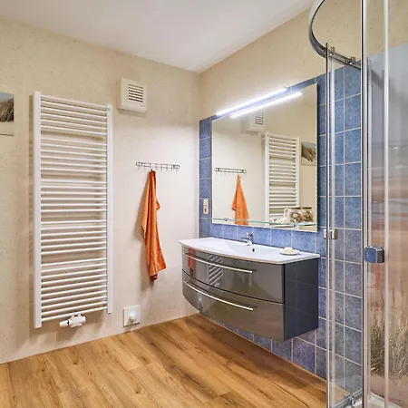 Traberhof - Landurlaub In Seiner Schoensten Form - Freies Reiten Inbegriffen - Hunde Willkommen - Sauna Im Haus - Kanuverleih - Tolle Radwege - Deich In Sichtweite *