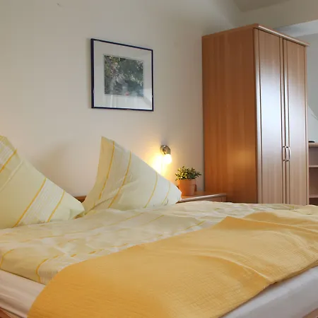 Traberhof - Landurlaub In Seiner Schoensten Form - Freies Reiten Inbegriffen - Hunde Willkommen - Sauna Im Haus - Kanuverleih - Tolle Radwege - Deich In Sichtweite * Schillig