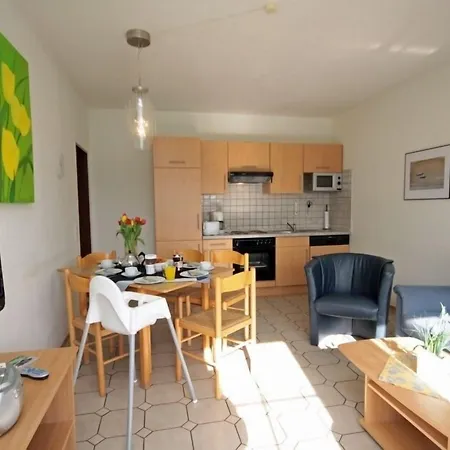 Traberhof - Landurlaub In Seiner Schoensten Form - Freies Reiten Inbegriffen - Hunde Willkommen - Sauna Im Haus - Kanuverleih - Tolle Radwege - Deich In Sichtweite *