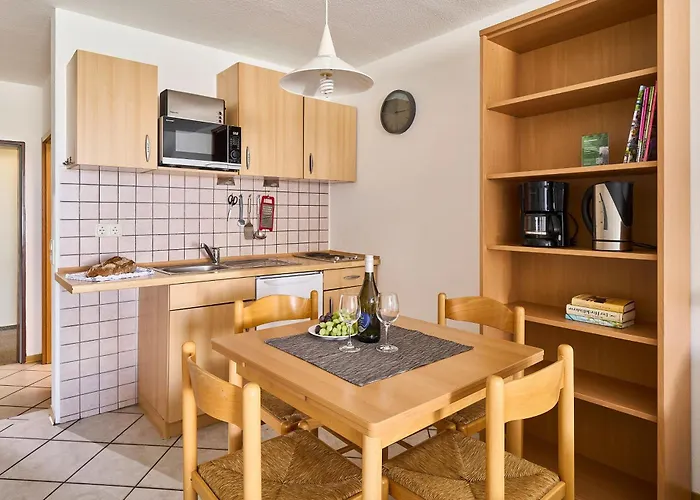 Traberhof - Landurlaub In Seiner Schoensten Form - Freies Reiten Inbegriffen - Hunde Willkommen - Sauna Im Haus - Kanuverleih - Tolle Radwege - Deich In Sichtweite Schillig