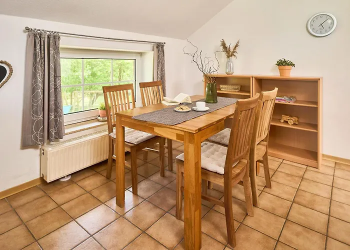 Traberhof - Landurlaub In Seiner Schoensten Form - Freies Reiten Inbegriffen - Hunde Willkommen - Sauna Im Haus - Kanuverleih - Tolle Radwege - Deich In Sichtweite *